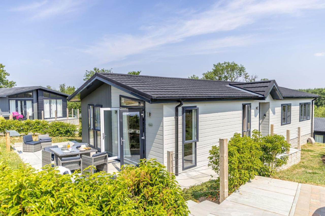 Rose Lodge, 21 Roadford Lake Lodges Lifton エクステリア 写真