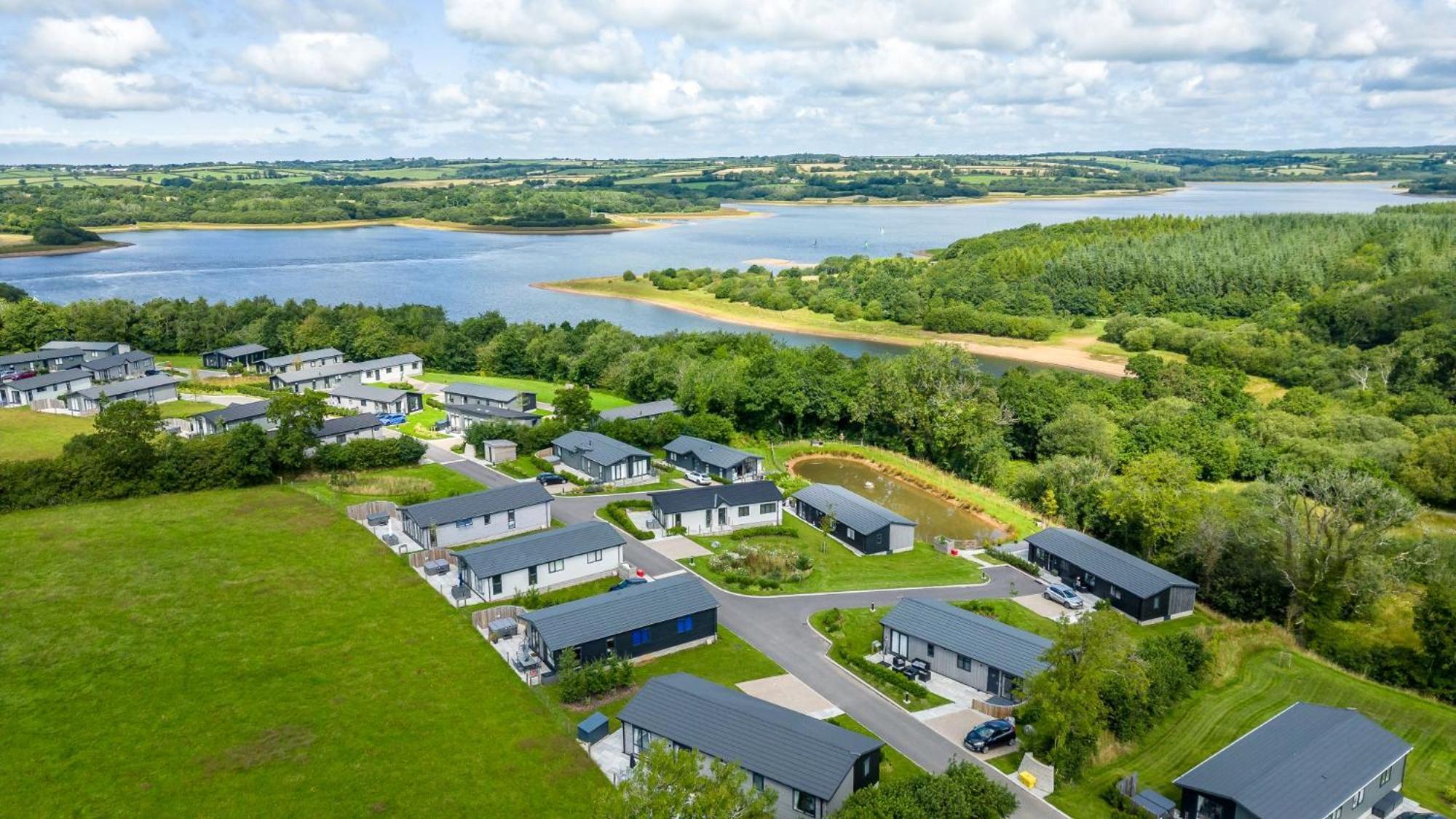 Rose Lodge, 21 Roadford Lake Lodges Lifton エクステリア 写真